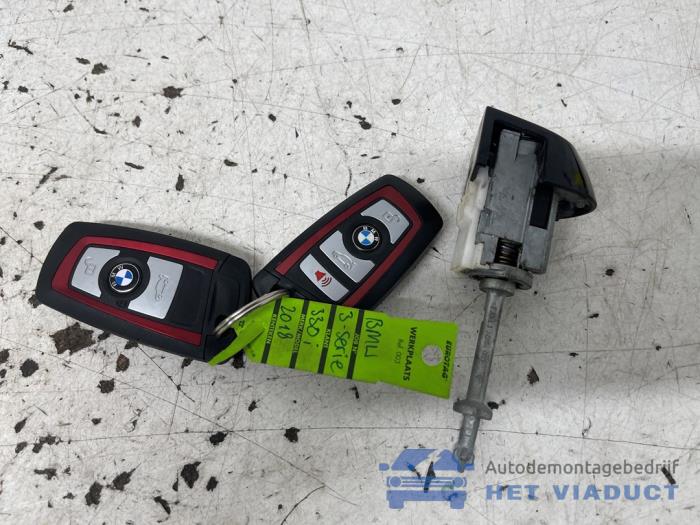Używane Klucz BMW 3 serie (F30) 330i 2.0 16V Cena € 75,00 Procedura marży oferowane przez Het Viaduct