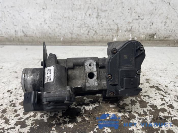 Gebrauchte AGR Ventil Renault Master III (FV) 2.3 dCi 125 16V FWD Preis € 80,00 Margenregelung angeboten von Het Viaduct