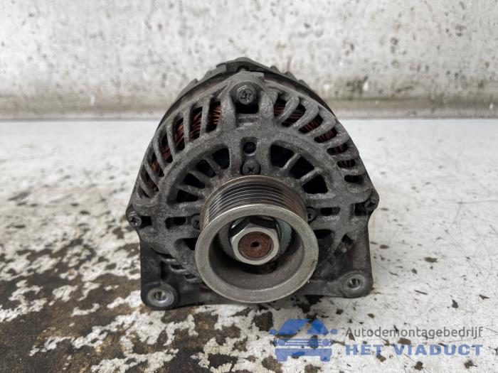 Begagnade Dynamo Nissan Juke (F15) 1.6 16V Pris € 30,00 Marginaltabell erbjuds av Het Viaduct