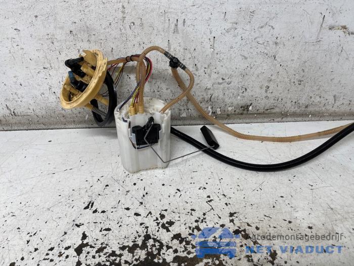 Usagé Pompe d'injection Audi Q3 (8UB/8UG) 2.0 TDI 16V 136 Prix € 120,00 Règlement à la marge proposé par Het Viaduct