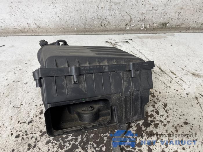 Gebrauchte Luftfiltergehäuse Volkswagen Golf VII Variant (AUVV) 1.6 TDI BlueMotion 16V Preis € 50,00 Margenregelung angeboten von Het Viaduct