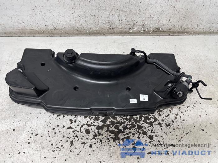 Gebrauchte Adblue Tank Audi A8 (D4) 4.2 TDI V8 32V Quattro Preis € 190,00 Margenregelung angeboten von Het Viaduct