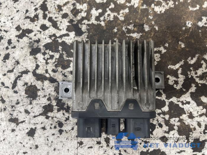 Używane Modul (rózne) Audi A8 (D4) 4.2 TDI V8 32V Quattro Cena € 50,00 Procedura marży oferowane przez Het Viaduct