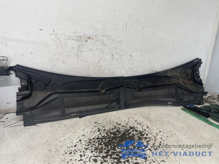 Używane Parawan Opel Astra L Sports Tourer (F4/FC/FN/FR) 1.2 Turbo 110 12V Cena € 75,00 Procedura marży oferowane przez Het Viaduct