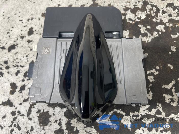 Używane Antena Opel Astra L Sports Tourer (F4/FC/FN/FR) 1.2 Turbo 110 12V Cena € 290,00 Procedura marży oferowane przez Het Viaduct