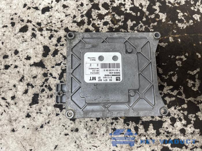 Engine management computer from a Opel Zafira (M75) 1.8 16V Ecotec 2011