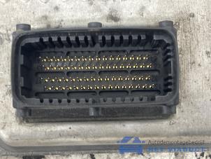 Engine management computer from a Opel Zafira (M75) 1.8 16V Ecotec 2011