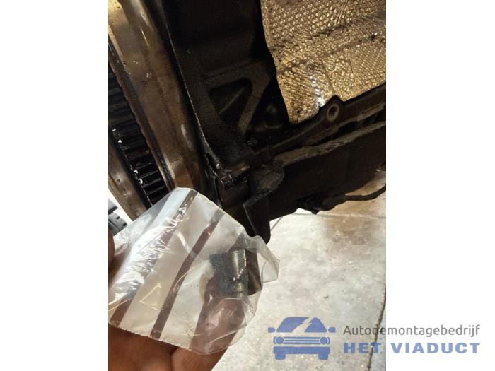 Engine from a Volkswagen Passat Variant (3G5) 2.0 TDI 16V 190 2020