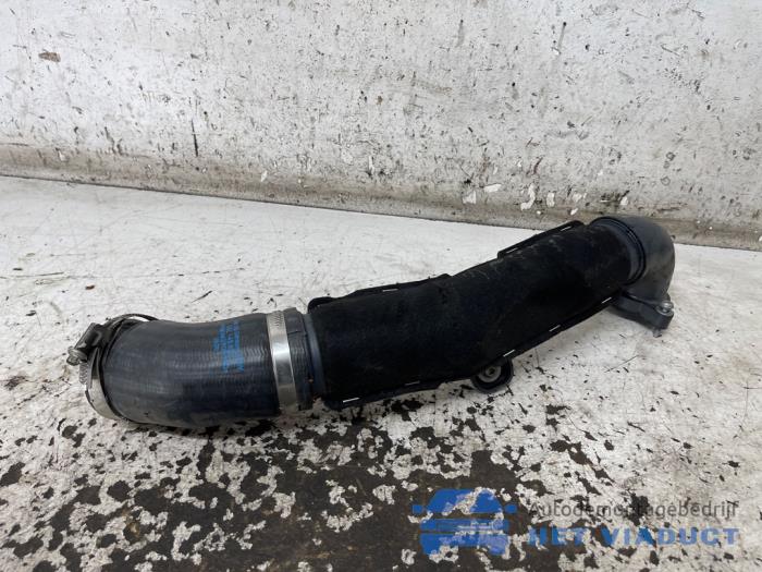 Gebrauchte Intercooler Rohr Volkswagen Passat Variant (3G5) 2.0 TDI 16V 190 Preis € 40,00 Margenregelung angeboten von Het Viaduct