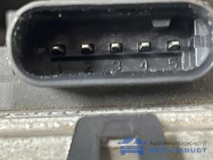 Diverse från en Volkswagen Passat Variant (3G5) 2.0 TDI 16V 190 2020