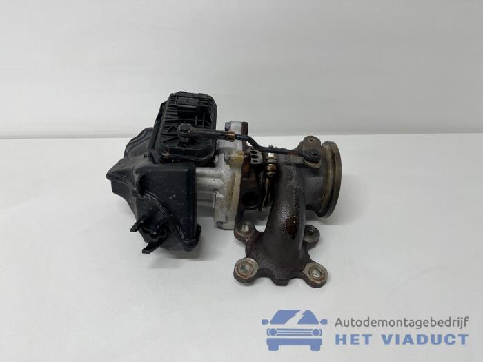 Używane Turbo Skoda Fabia III Combi (NJ5) 1.0 TSI 12V Cena € 200,00 Procedura marży oferowane przez Het Viaduct