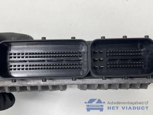 Engine management computer from a Mercedes-Benz CLS (C219) 350 3.5 V6 18V 2004