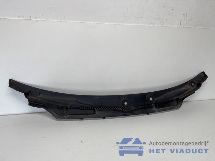 Używane Parawan BMW 2 serie Active Tourer (F45) 216d 1.5 TwinPower Turbo 12V Cena € 30,00 Procedura marży oferowane przez Het Viaduct