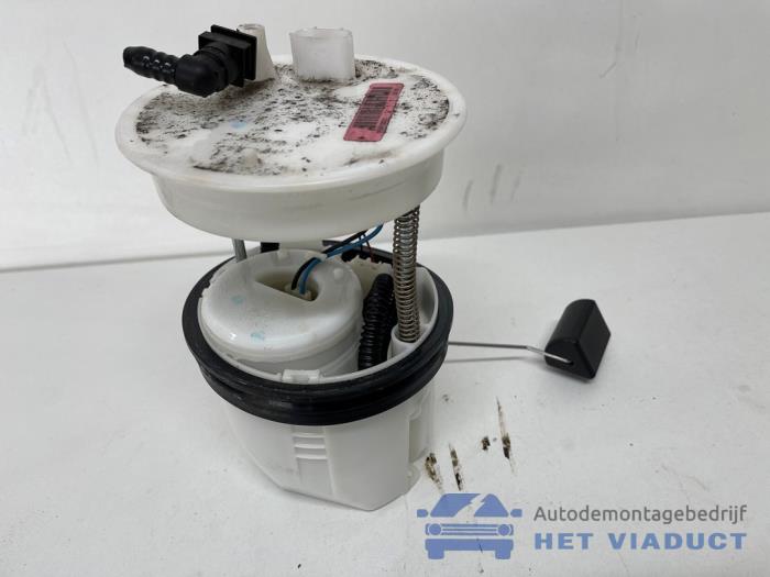 Gebrauchte Benzinpumpe Mazda 2 (DJ/DL) 1.5 SkyActiv-G 90 Preis € 50,00 Margenregelung angeboten von Het Viaduct