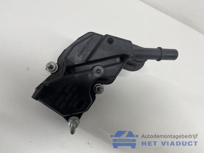 Begagnade PCV-ventil Ford Focus 4 Wagon 1.0 EcoBoost 12V Hybrid 155 Pris € 25,00 Marginaltabell erbjuds av Het Viaduct
