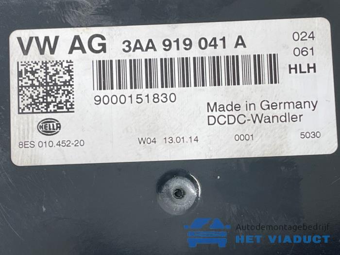 Central electronic Modul van een Volkswagen Tiguan (5N1/2) 2.0 TDI 16V Blue Motion 2014