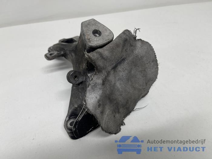 Used Engine mount Audi A6 Avant (C7) 3.0 TDI V6 24V Quattro Price € 20,00 Margin scheme offered by Het Viaduct