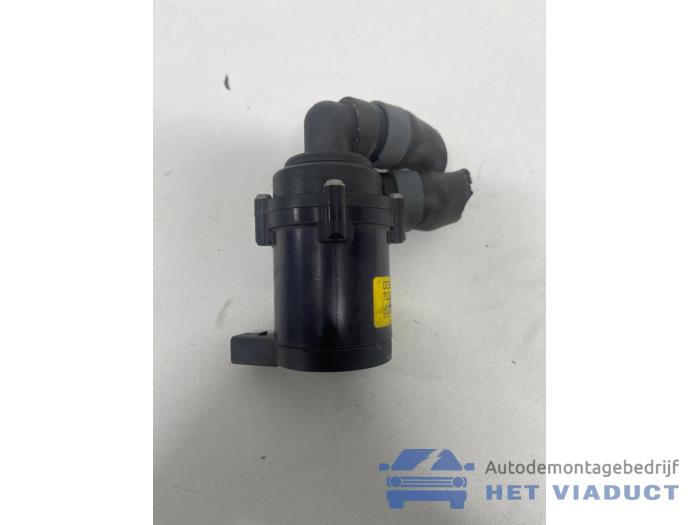 Begagnade Vattenpump Volkswagen Transporter T5 2.0 TDI DRF Pris € 20,00 Marginaltabell erbjuds av Het Viaduct