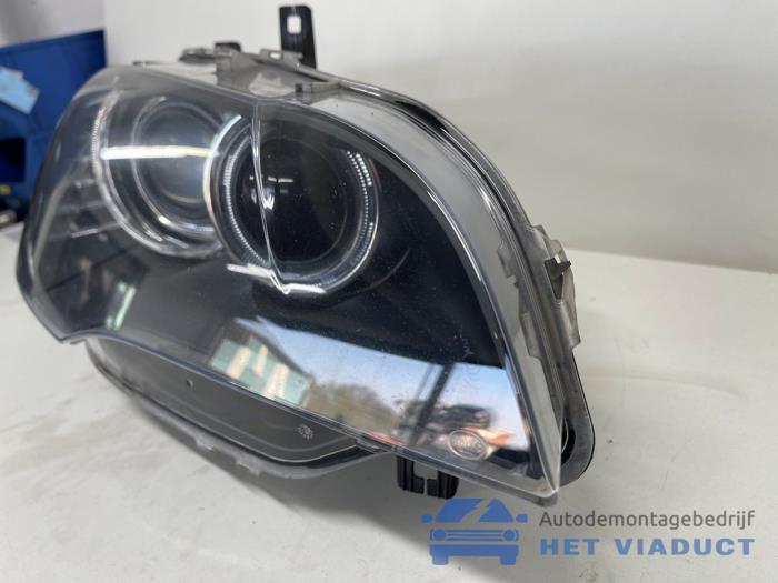 Używane Reflektor prawy BMW X5M (E70) 4.4i V8 Turbo 32V Cena € 600,00 Procedura marży oferowane przez Het Viaduct