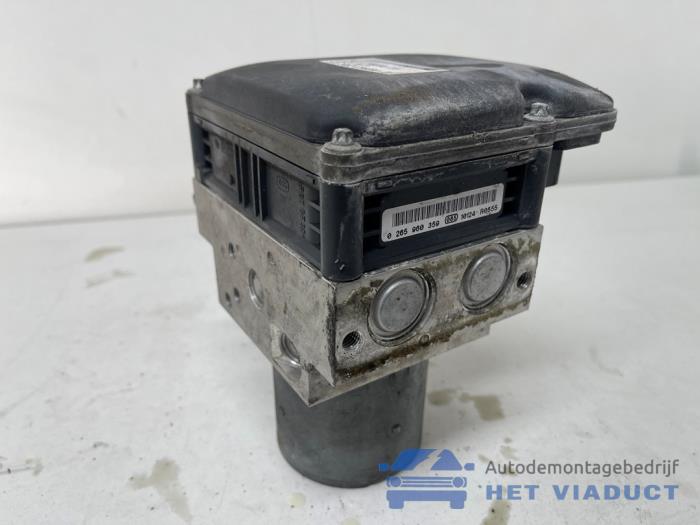 Gebrauchte ABS Pumpe BMW X5M (E70) 4.4i V8 Turbo 32V Preis € 150,00 Margenregelung angeboten von Het Viaduct