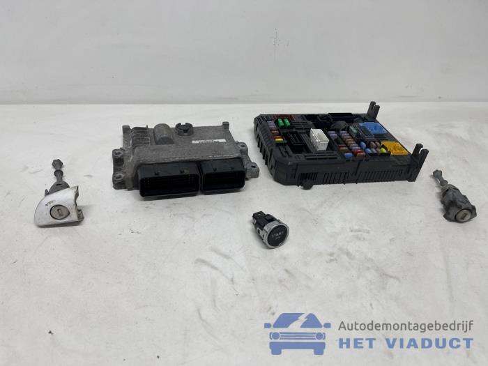 Used Engine management computer Peugeot Expert (V1/VA/VB/VE/VF/VT/VY) 2.0 Blue HDi 120 16V Price € 550,00 Margin scheme offered by Het Viaduct