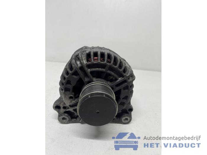 Begagnade Dynamo Volkswagen Caddy III (2KA,2KH,2CA,2CH) 1.9 TDI Pris € 40,00 Marginaltabell erbjuds av Het Viaduct