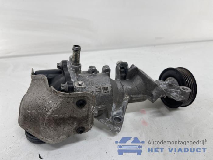 Begagnade Extra vattenpump Mercedes CLA Shooting Brake (117.9) 1.6 CLA-180 16V Pris € 90,00 Marginaltabell erbjuds av Het Viaduct