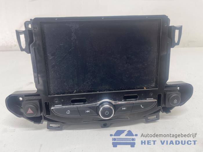 Używane Radio Opel Crossland (X) 1.2 Turbo 12V Cena € 120,00 Procedura marży oferowane przez Het Viaduct