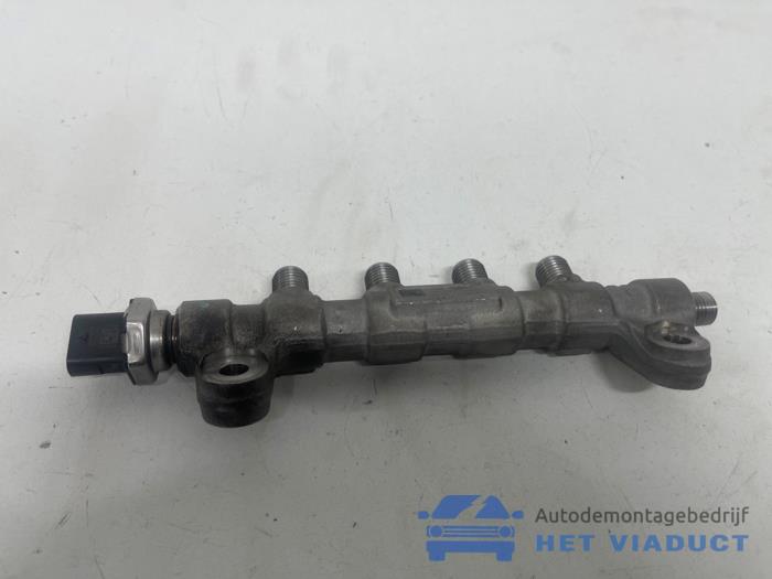 Usagé Système d'injection Mazda CX-30 (DM) 2.0 e-SkyActiv-X 181 M Hybrid 16V Prix € 150,00 Règlement à la marge proposé par Het Viaduct