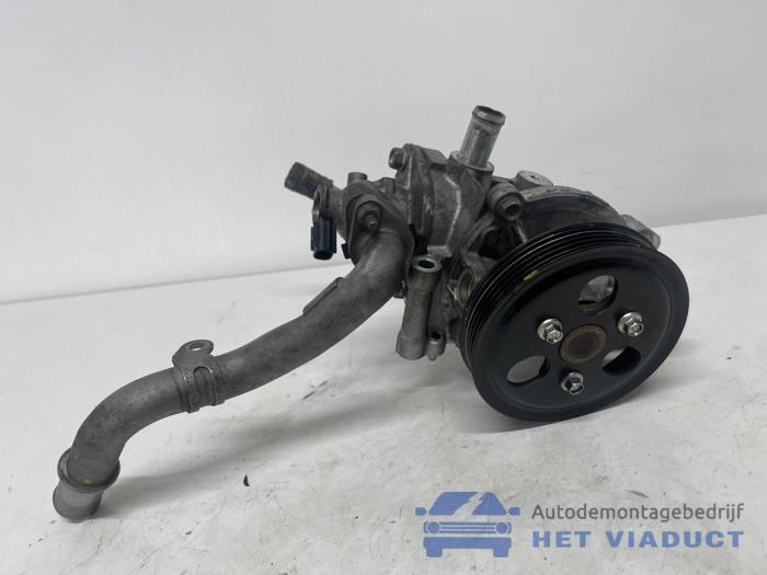 Begagnade Vattenpump Mazda CX-30 (DM) 2.0 e-SkyActiv-X 181 M Hybrid 16V Pris € 200,00 Marginaltabell erbjuds av Het Viaduct