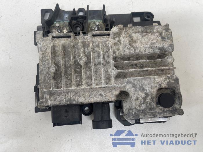 Used Start/Stop computer Opel Crossland (X) 1.2 Turbo 12V Price € 50,00 Margin scheme offered by Het Viaduct
