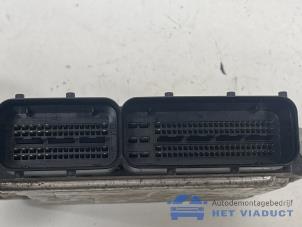 Engine management computer from a Volkswagen Touran (1T1/T2) 1.6 FSI 16V 2003
