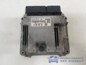 Engine management computer from a Volkswagen Touran (1T1/T2) 1.6 FSI 16V 2003