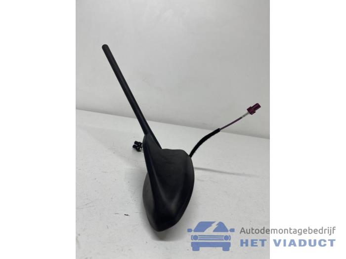 Używane Antena Ford Fiesta 7 1.0 EcoBoost 12V Cena € 20,00 Procedura marży oferowane przez Het Viaduct