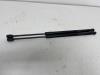 Mazda 2 (DE) 1.3 16V S-VT Set med gasfjädrar, baklucka