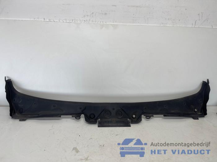Używane Parawan BMW 3 serie Touring (F31) 318d 2.0 16V Cena € 30,00 Procedura marży oferowane przez Het Viaduct