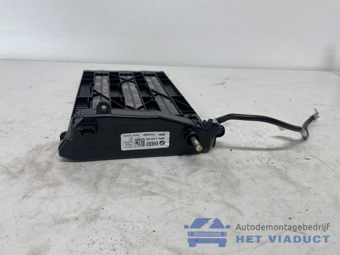 Używane Element grzewczy BMW 3 serie Touring (F31) 318d 2.0 16V Cena € 40,00 Procedura marży oferowane przez Het Viaduct