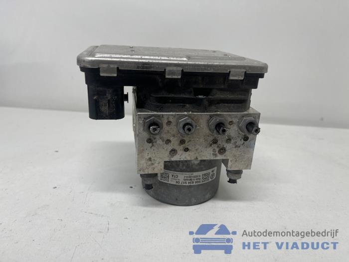 Begagnade ABS-pump Audi Q2 (GAB/GAG) 1.5 35 TFSI 16V Pris € 80,00 Marginaltabell erbjuds av Het Viaduct