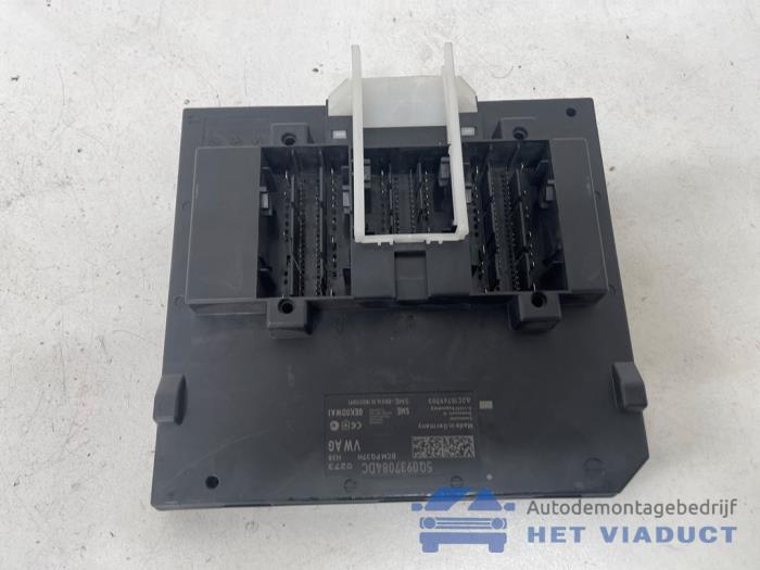 Używane Sterownik Body Control Audi Q2 (GAB/GAG) 1.5 35 TFSI 16V Cena € 70,00 Procedura marży oferowane przez Het Viaduct
