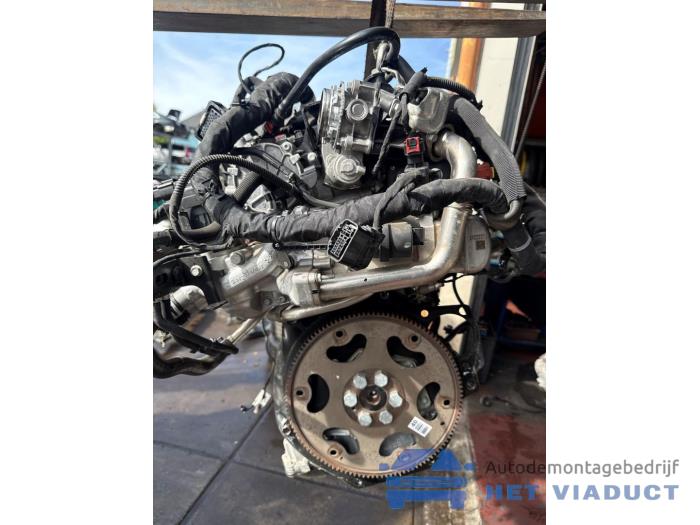 Motor van een Opel Insignia Sports Tourer 2.0 CDTI 16V 4x4 2019