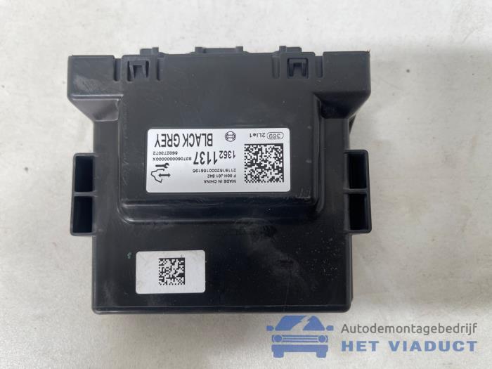 Używane Modul gateway Opel Insignia Sports Tourer 2.0 CDTI 16V 4x4 Cena € 20,00 Procedura marży oferowane przez Het Viaduct