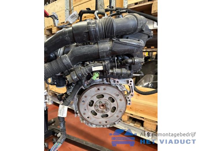 Usados Motor Peugeot 208 II (UB/UH/UP) 1.2 Vti 12V PureTech 130 Precio € 1.900,00 Norma de margen ofrecido por Het Viaduct