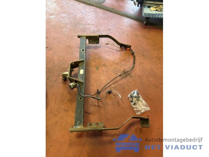Begagnade Dragkrok Renault Trafic Passenger (1JL/2JL/3JL/4JL) 1.6 dCi 115 Pris € 150,00 Marginaltabell erbjuds av Het Viaduct