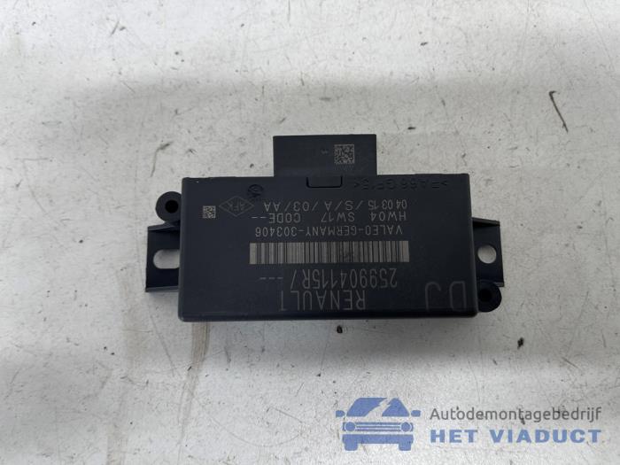 Usados Módulo PDC Renault Trafic Passenger (1JL/2JL/3JL/4JL) 1.6 dCi 115 Precio € 25,00 Norma de margen ofrecido por Het Viaduct