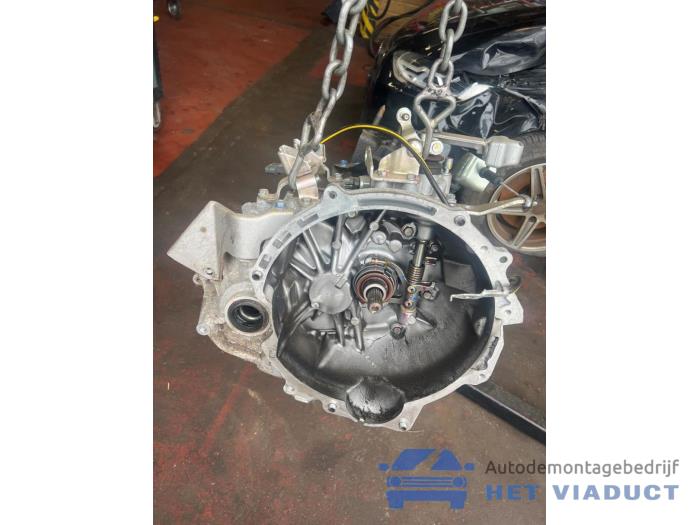 Usagé Boîte de vitesse Mitsubishi Space Star (A0) 1.2 12V Prix € 300,00 Règlement à la marge proposé par Het Viaduct