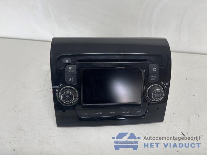Begagnade Radio Fiat Ducato (250) 2.0 D 115 Multijet Pris € 200,00 Marginaltabell erbjuds av Het Viaduct