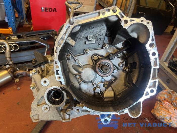 Usagé Boîte de vitesse Dacia Sandero II 1.0 Sce 12V Prix € 350,00 Règlement à la marge proposé par Het Viaduct