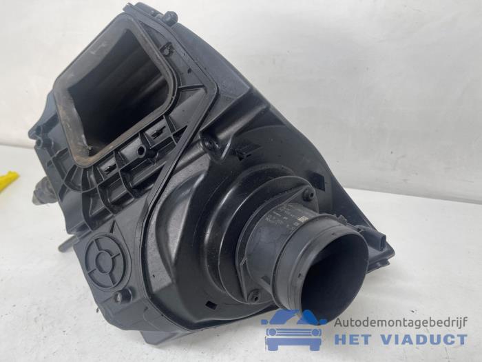 Gebrauchte Luftfiltergehäuse Audi A4 Avant (B9) Preis € 60,00 Margenregelung angeboten von Het Viaduct