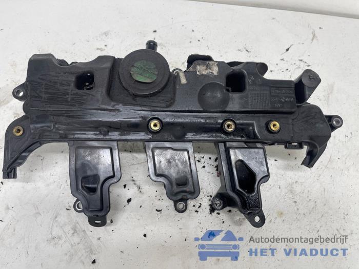 Usagé Ventilation carter Renault Master III (FV) 2.3 dCi 135 16V FWD Prix € 40,00 Règlement à la marge proposé par Het Viaduct
