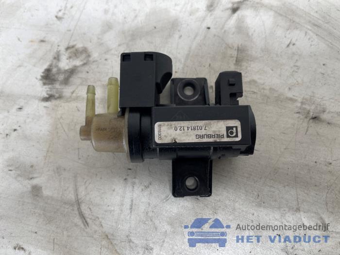 Usagé Régulateur pression turbo Renault Master III (FV) 2.3 dCi 135 16V FWD Prix € 25,00 Règlement à la marge proposé par Het Viaduct